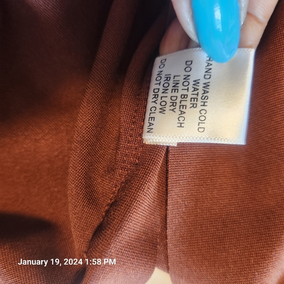 Favluv Fashoon brown duster/vest. Draw strings on the side. Two splits o… - Picture 9 of 9